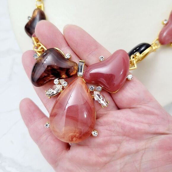 Brand New Gold Tone With Black & Red Necklace - Picture 2 of 8